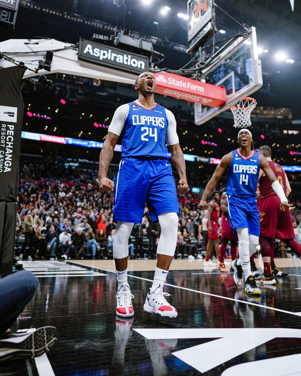 乐动体育-关于赛场焦点再次聚焦，强队备战豪情决胜的信息