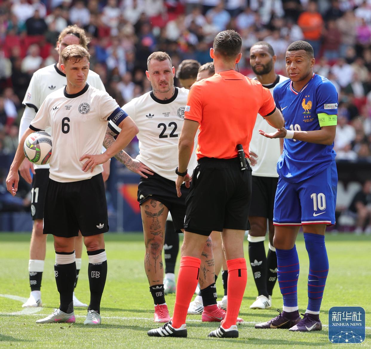 法国表现抢眼,成功挺进欧国联半决赛的是谁