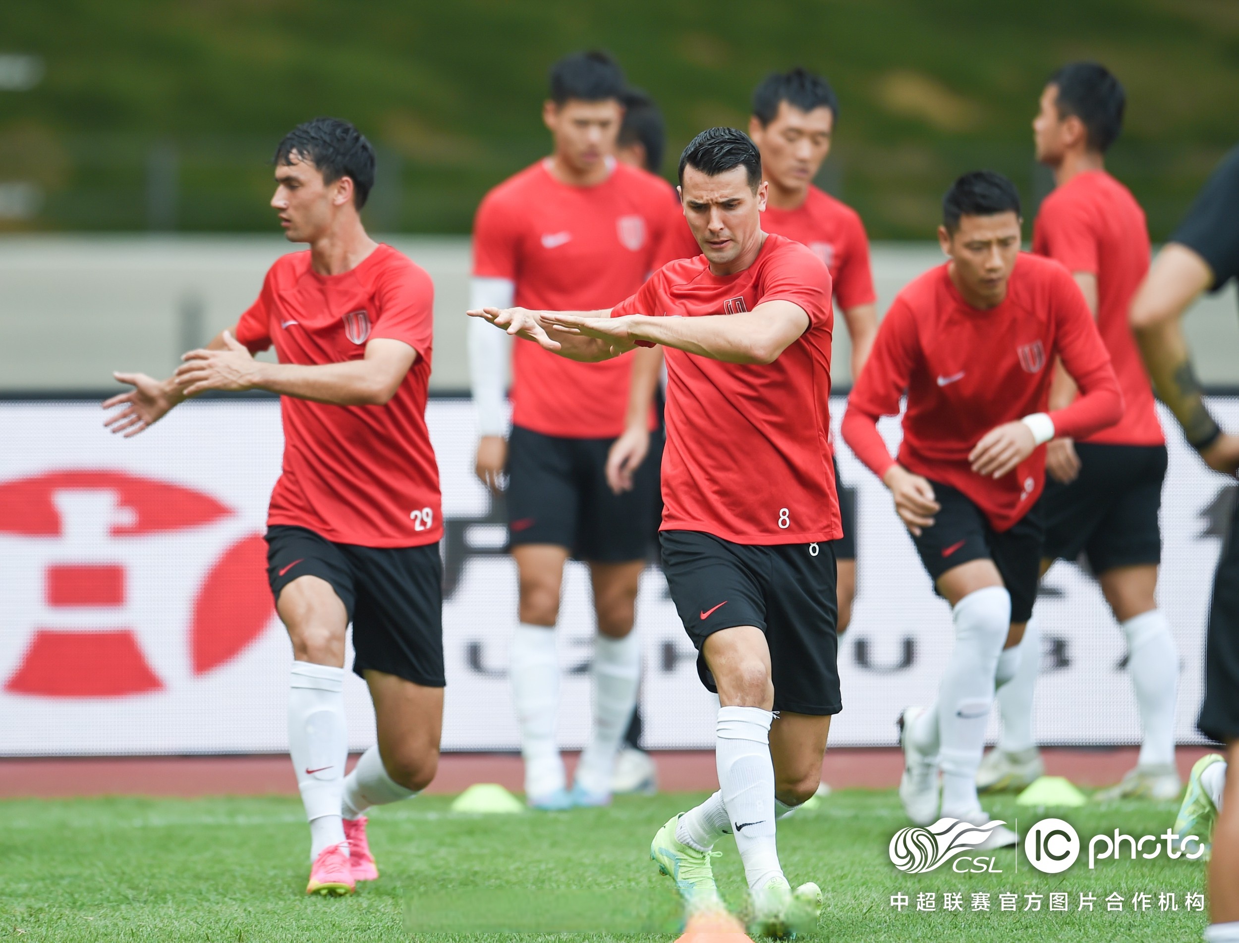 难得的逆转胜利,球队全力以赴奋勇争先的简单介绍 难得的逆转胜利,球队全力以赴奋勇争先的简单介绍